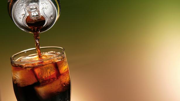 Coca-Cola ist ein Getränk, kein Selbstbräuner