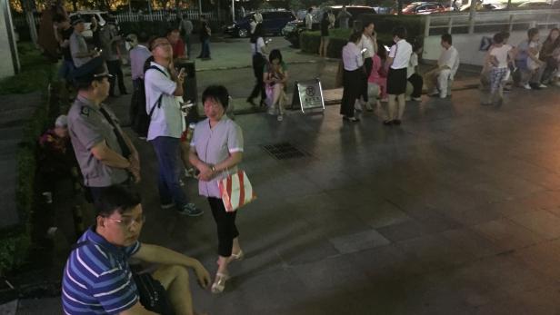 Menschen flüchteten in Xian auf die Straßen