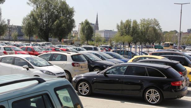 Ungewisse Zukunft um Parkplatz am Jahrmarktgelände in Urfahr