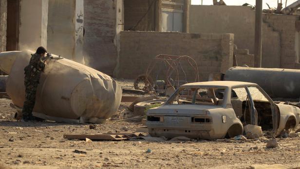Die Kämpfe in Syrien - wie hier in Raqqa (Bild: 11. August) - gehen weiter.