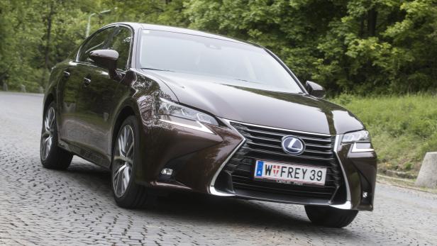 Lexus GS 300h: Nur mit dem Doppelherzen zu haben