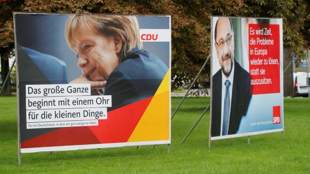 Plakate der CDU und SPD