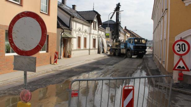 Probebohrungen sollen Kanalbaustelle absichern