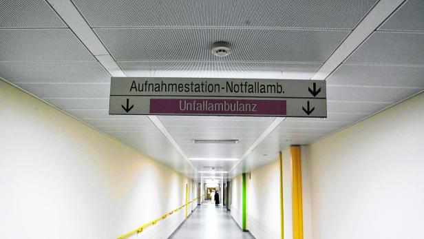 Tatort Krankenhaus: Kriminelle schlagen oft dann zu, wenn sich Patienten nach einer OP in der Aufwachphase befinden.