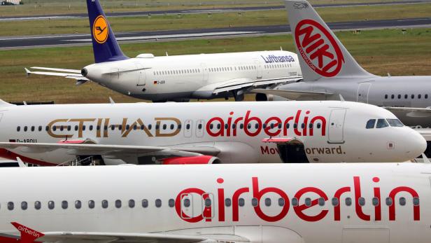 Niki und Großteil von Air Berlin an Lufthansa