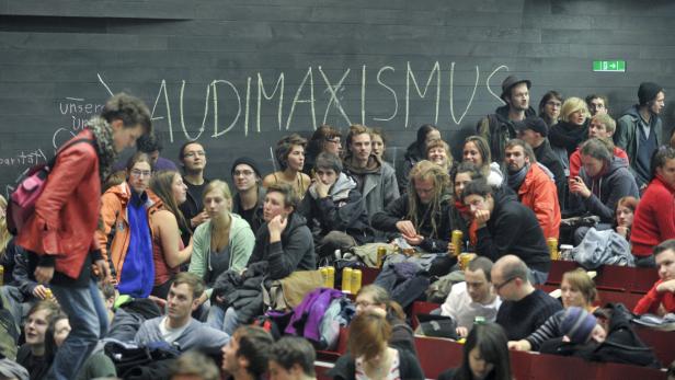 Studenten während der Besetzung des Audimax der Universität Wien 2010.