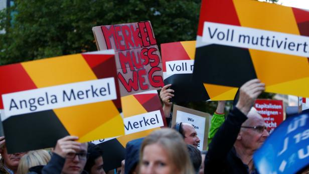 Merkel-Anhänger und -Gegner tummelten sich in München.