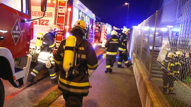 OBERÖSTERREICH: KLEINBRAND IM KLINIKUM WELS VON FEUERWEHR RASCH GELÖSCHT Symbolbild