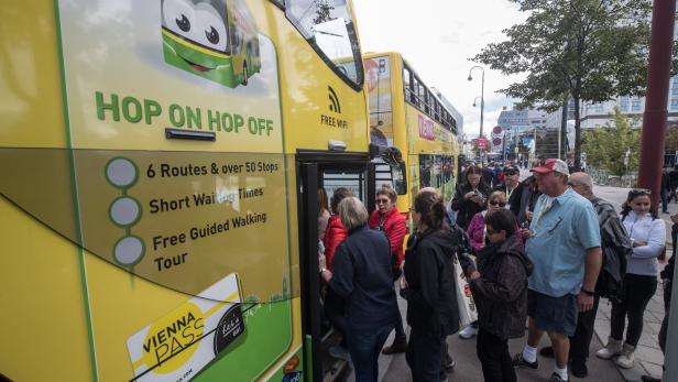 Alle drei Hop-on-Busunternehmen verzeichnen starke Zuwächse.