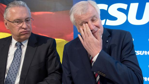 CSU-Chef Horst Seehofer (re.) und der bayerische Innenminister Joachim Herrmann