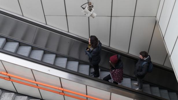 Übergriffe in Wiener U-Bahn-Station: Verdächtiger enthaftet