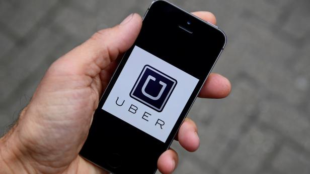 Verfahren gegen Mietwagenunternehmer, die Aufträge über Uber annahmen, laufen.