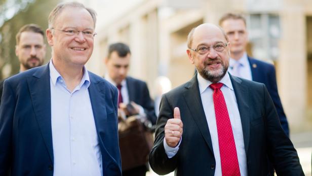Stephan Weil (links) mit Martin Schulz
