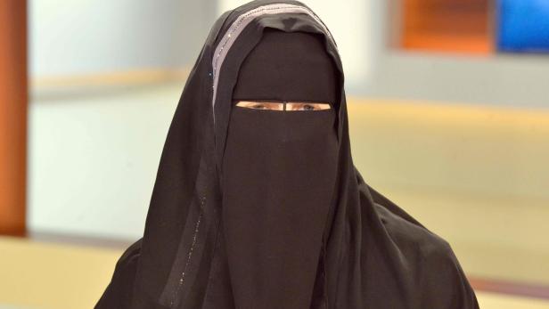 Niqab-Trägerin