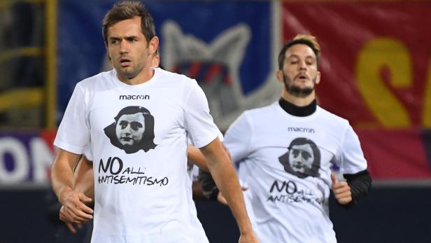 Die Lazio-Spieler setzten vor dem Match ein Zeichen.
