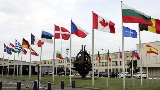 NATO will Bataillone im Baltikum und Polen stationieren