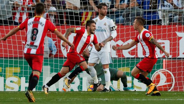 Sergio Ramos (in Weiß) traute seinen Augen nicht, der Aufsteiger schoss die Tore.