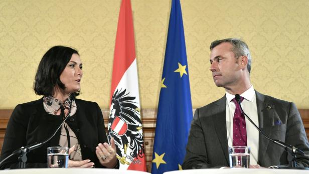 ÖVP-Generalsekretärin Elisabeth Köstinger und FPÖ-Vize Norbert Hofer