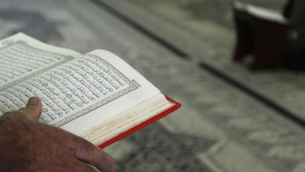 Neues Islamgesetz: Mehr Rechte, deutscher Koran
