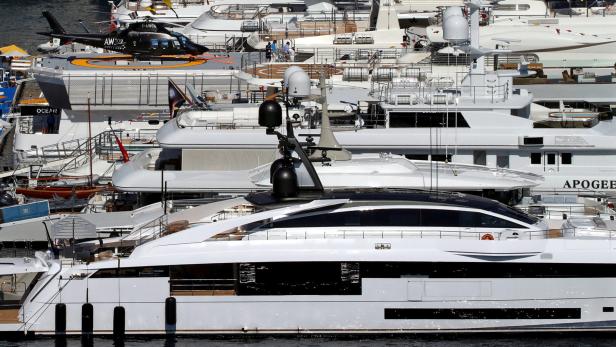 FILE PHOTO: Luxury boats are seen during the Monaco Yacht show, one of the most prestigious pleasure boat shows in the world, in the port of Monaco, September 27, 2017. REUTERS/Eric Gaillard/File Photo