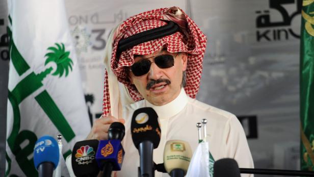 Prinz Al-Walid bin Talal , 62, forderte den Kronprinzen heraus.