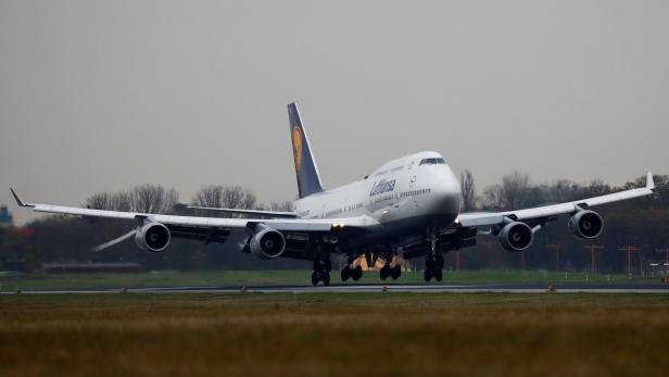 Lufthansa kündigte 1.000 weitere Flüge an.