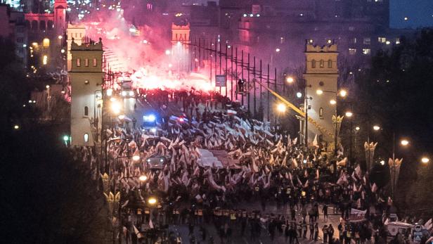 Weit-rechte Nationalisten marschierten in Warschau.