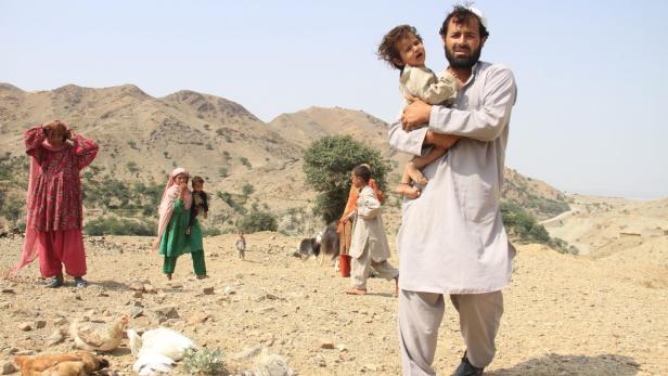 AFGHANISTAN CONFLICT Viele Menschen mussten aus ihren Dörfern fliehen
