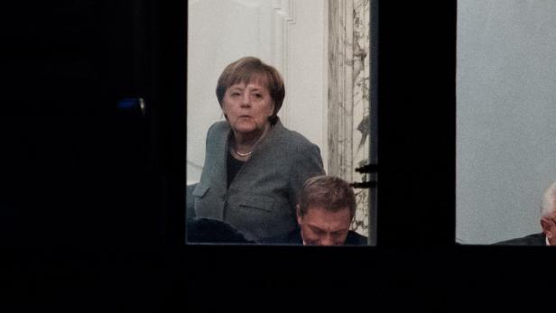 Bundeskanzlerin Merkel (CDU) und FDP-Chef Lindner bei den Verhandlungen