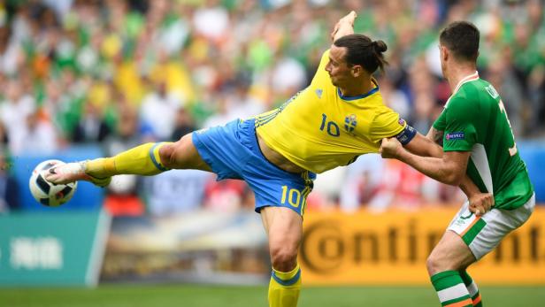 Für Zlatan Ibrahimovic war die erste Hälfte der Partie gegen die Iren eine zu vergessen. Die Schweden versuchten das Spiel zu machen, Irland attackierte aber früh und zerstörte so den Spielaufbau. Ibrakadabra hing weitgehend in der Luft.
