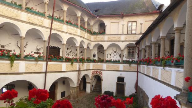 Der Renaissance-Hof der Burg Clam