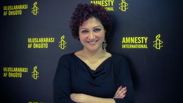 Ruhat Akşener schämt sich für die türkische Justiz.