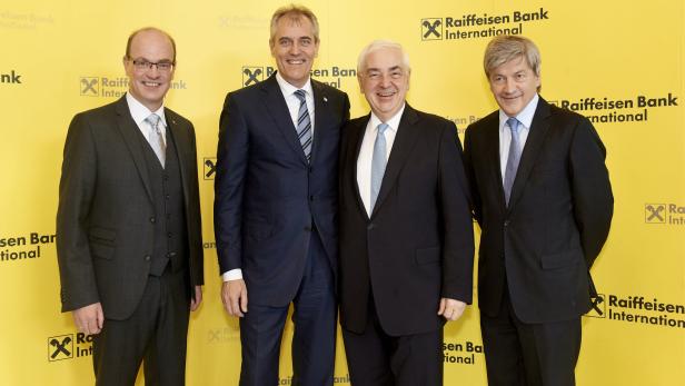 RBI-Vorstand Lenkh, OMV-Chef Seele, Raffeisen-General Rothensteiner und RBI-Chef Strobl (v.l.n.r.)