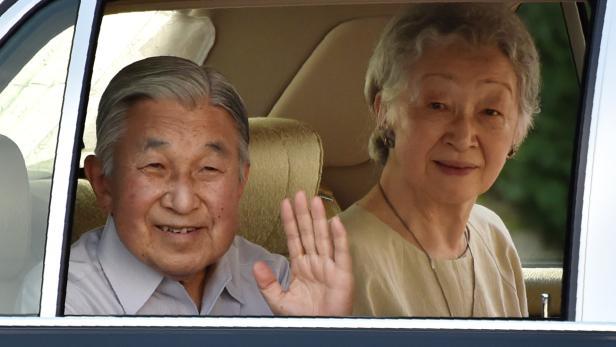 Kaiser Akihito und Kaiserin Michiko