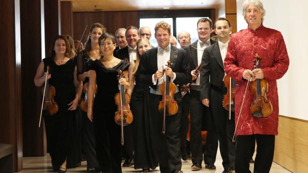 Das Johann Strauss Ensemble unter der Leitung von Russell McGregor
