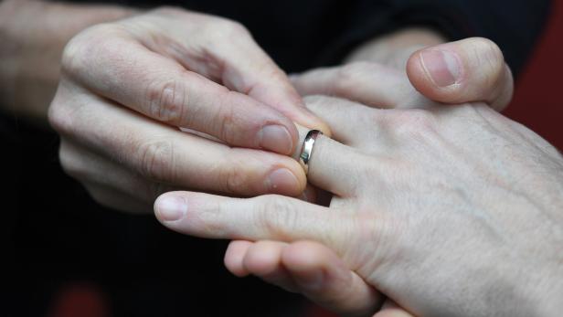 Die katholische Kirche ist bei der Eheöffnung gespalten