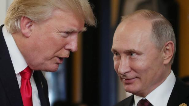 Trump und Putin am 11. November 2017.