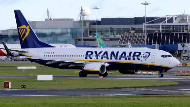 Ryanair-Flugzeug in Dublin.