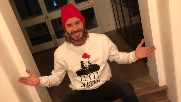 David Beckham hat seinen Weihnachtspulli an