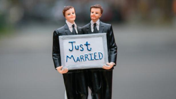 Homo-Ehe doch nicht für alle: Neos wollen das ändern