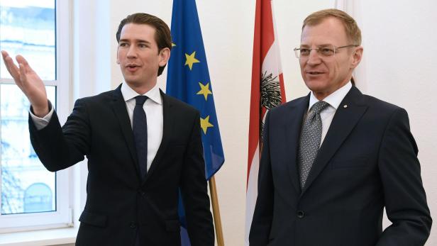 Sebastian Kurz (l./ÖVP) und Oberösterreichs Landeshauptmann Thomas Stelzer (ÖVP)