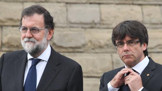 Mariano Rajoy und Carles Puigdemont im August 2017 in Barcelona