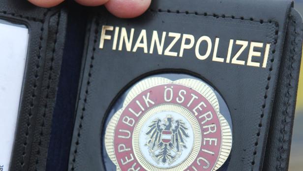 Finanzpolizei schnappt "Rasenmäher-Mann"
