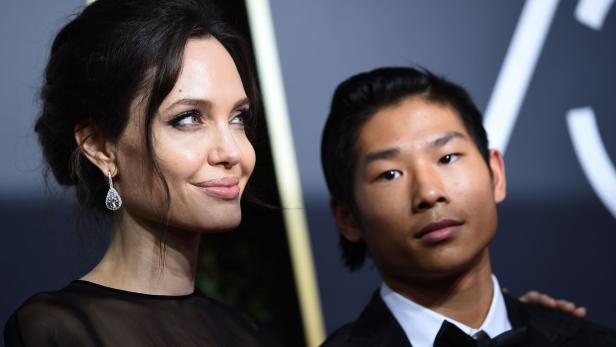 Die große Verliererin des Abends war Angelina Jolie. Sie soll jedenfalls extrem enttäuscht gewesen sein, dass ihr Drama &quot;First They Killed My Father&quot; keinen Golden Globe als bester nicht englischsprachiger Film erhielt. Im Vorfeld waren ihrem Film die größten Chancen ausgerechnet worden.