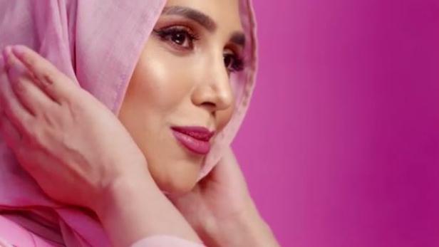 Erstmals wirbt Frau mit Hidschab für Shampoo