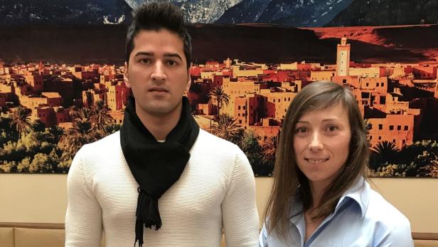 Amir Hussaini hat bei Martina Gusenbauer eine Lehrstelle gefunden und soll dennoch abgeschoben werden