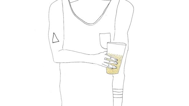 Ein Mann im Unterhemd hält ein Bier und eine Zigarette.