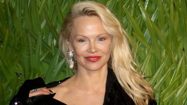 Pamela Anderson: Für ihn zieht sie nach Frankreich