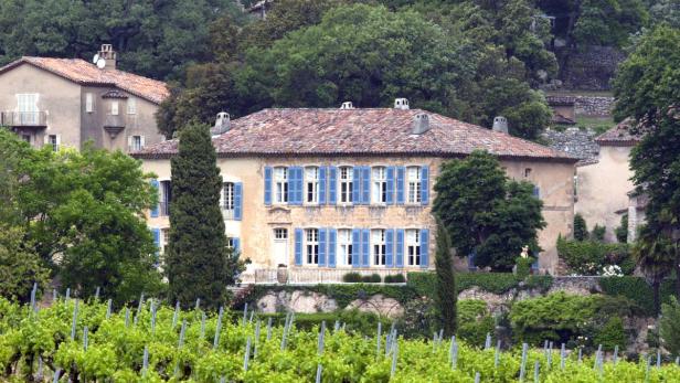 Jolie und Pitt haben ihr Weingut in Frankreich mit Finderabdruckscannern gesichert