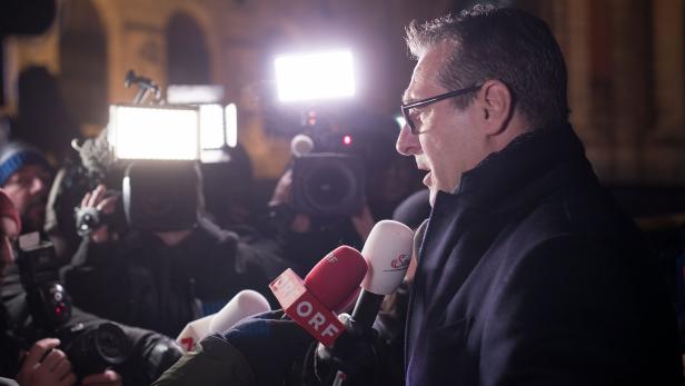 Parteichef Strache verteidigt weiterhin den Spitzenkandidaten in NÖ.